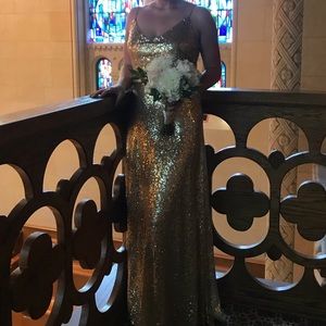 GORGEOUS GOLD SEQUIN DRESS 🌟🌟🌟🌟🌟